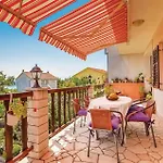 3 Bedroom Cozy In Daire *