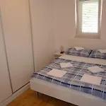 Διαμέρισμα 3 Bedroom Cozy In