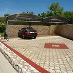 3 Bedroom Cozy In Daire *
