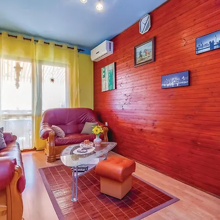 Cozy In With House Sea View