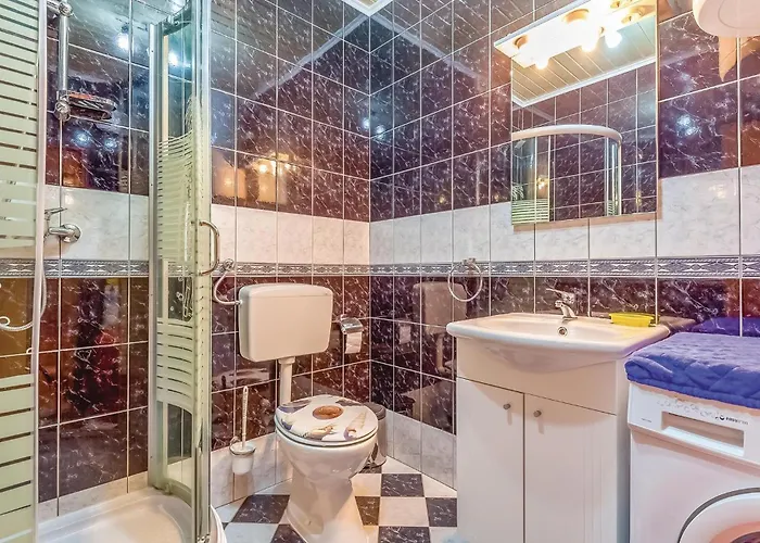 3 Bedroom Cozy In