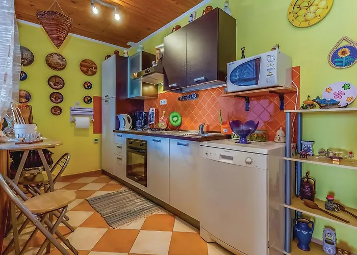 3 Bedroom Cozy In Apartman Crikvenica